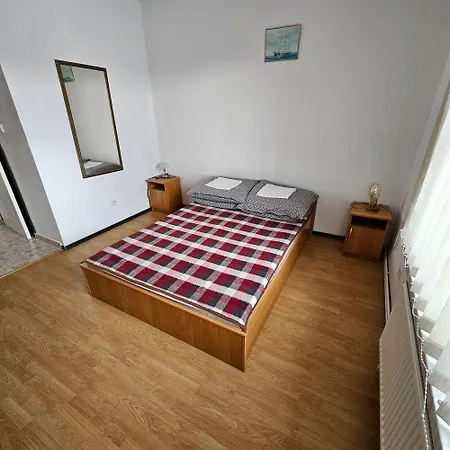 Πανσιόν Goscinne Mors 3*